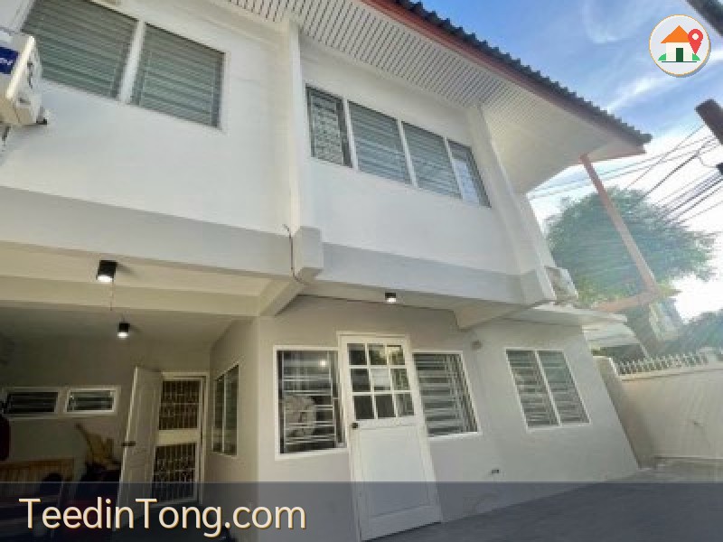 ให้เช่าบ้านเดี่ยว2ชั้น40ตร.ว5นอน2น้ำแอร์4เครื่องเช่า40000บาท/เดือนใกล้MRTสุทธิสารเพียง500เมตรเหมาะทำโฮมออฟฟิศซอยสบายใจ