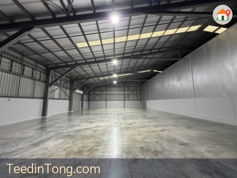 ให้เช่าโกดัง/โรงงาน พื้นที่ใช้สอย 800 ตร.ม. (มี 2 หลัง)