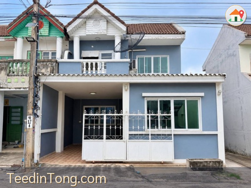 หมู่บ้านนนทรีปาร์ค ซอยบางรักน้อย 16 ถนนรัตนาธิเบศร์ ทาวน์โฮม 2 ชั้นหลังมุม ต่อเติมเต็มพื้นที่ ฟังก์ชันครบการใช้งาน เดินทางสะดวก ใกล้รถไฟฟ้า