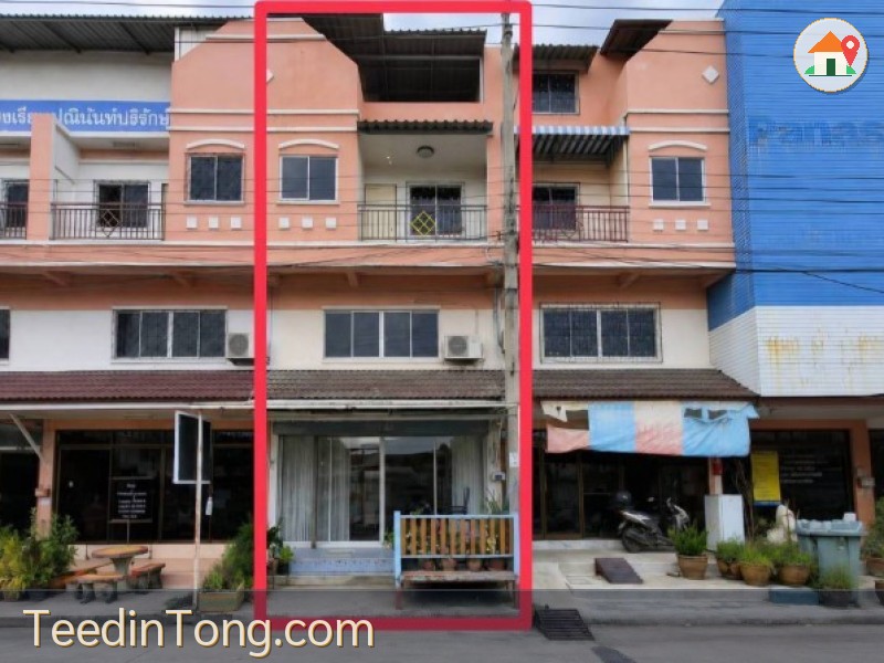 หมู่บ้านอรุณวรรณ 1 ซอยสายไหม 69 ถนนสายไหม ทาวน์โฮม 3 ชั้นราคาถูก หน้าบ้านไม่ชนใคร เดินทางสะดวกเข้า-ออกเมืองได้ง่าย สิ่งอำนวยความสะดวกครบครัน