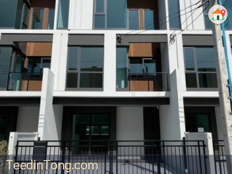 HR 10453 ให้เช่าทาวน์โฮม 3 ชั้น 3ห้องนอน โครงการบ้านกลางเมือง รามคำแหง 174