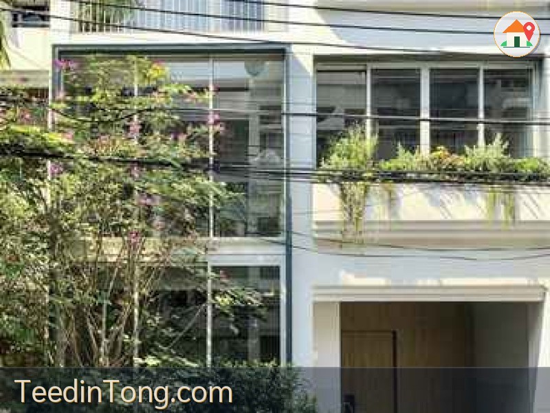 ขาย ทาวน์โฮม สุขุมวิท 49 ซอยพร้อมพรรค ขนาด 24.4 ตร.ว. 3 ห้องนอน ใกล้ทองหล่อ ราคา 27,000,000 บาท