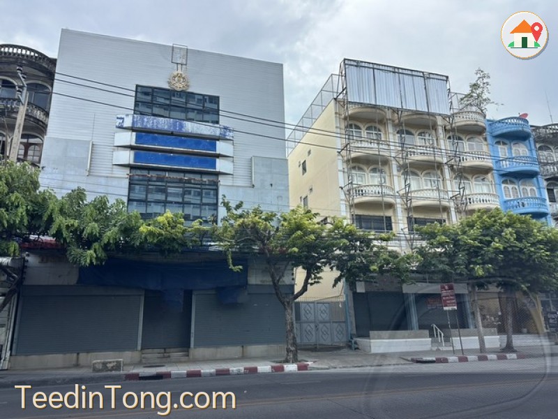 ขายอาคารพาณิชย์ 3 ห้อง ติดถนนอ่อนนุช กรุงเทพฯทำเลดี ติดถนนอ่อนนุช ย่านเศรษฐกิจ เดินทางสะดวก