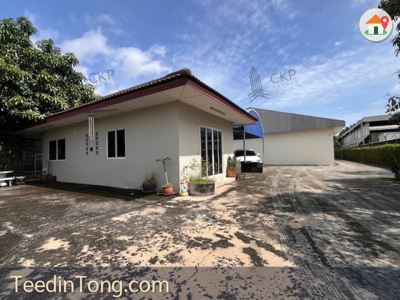 L260037 | ที่ดิน โกดังเหมาะสำหรับผู้ผลิตสินค้า มีห้องแยก ถูกต้องตามหลักมาตรฐาน อย. มีบ้านพักคนงาน 5 ห้องนอน