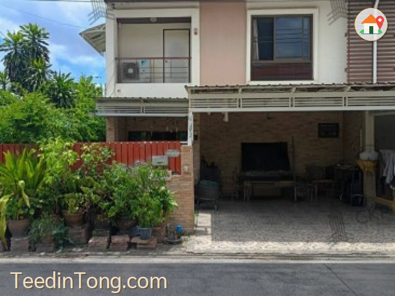 L260164 | ขายบ้าน 2 ชั้น หมู่บ้านออมธนา 1 ไทรน้อย นนทบุรี บ้านหลังมุม 54.5 ตร.ว. ติดสนามเด็กเล่น บรรยากาศร่มรื่น พร้อมพื้นที่พักผ่อนรอบบ้าน