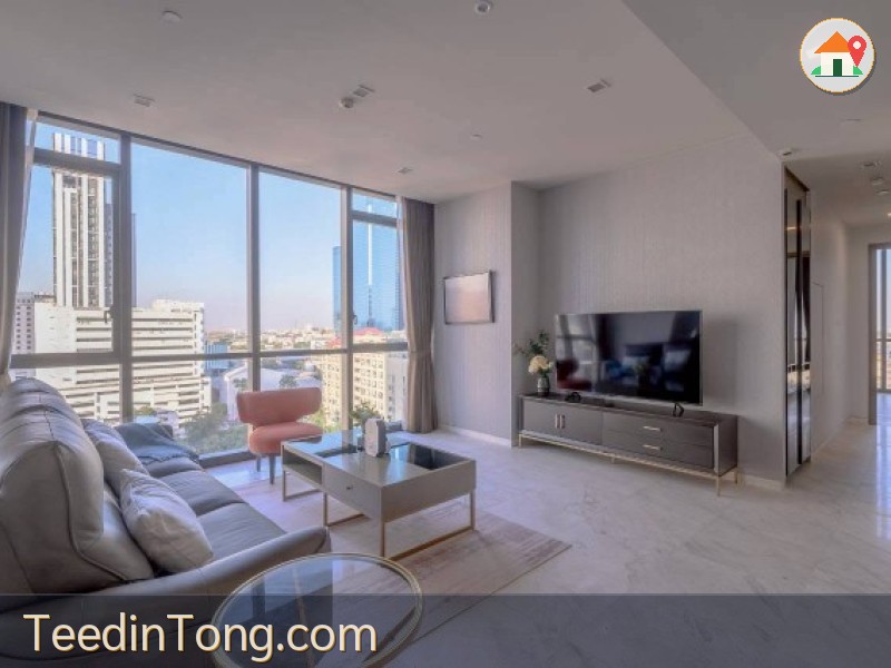 Luxury Urban Living with Privacy at The Monument Thong Lo