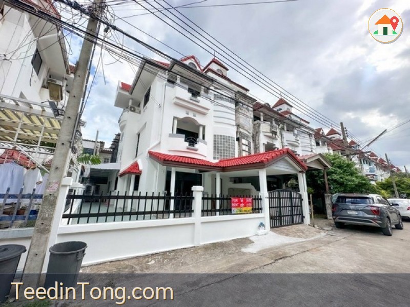รหัสC7330 ให้เช่าบ้านแฝด 4 ชั้น Pet Friendly เฟอร์นิเจอร์และเครื่องใช้ไฟฟ้าครบ สุขุมวิท 101/1 ประวิทย์และเพื่อน