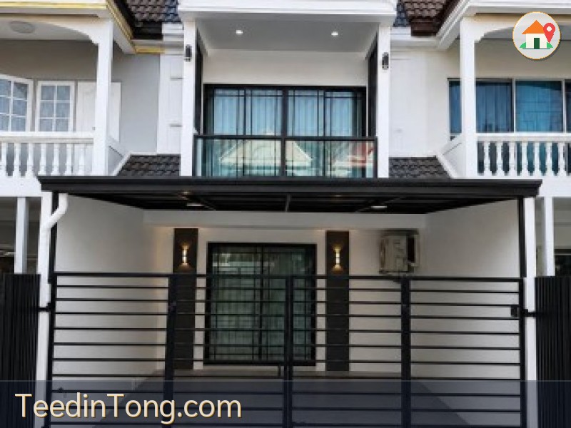 ทาวน์เฮาส์ 2 ชั้น สุขุมวิท 62 ห่างจากถนนสุขุมวิท 200 เมตร  เฟอร์นิเจอร์บิ้วอินครบ