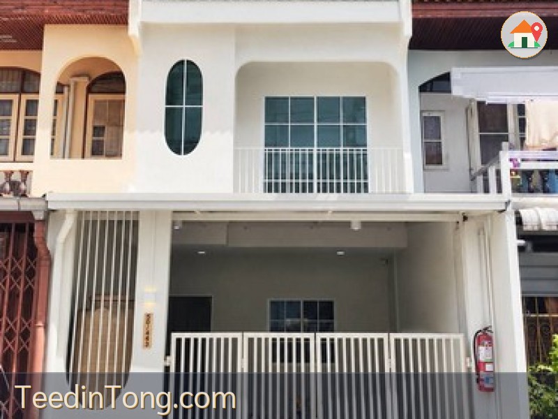 ทาวน์เฮาส์นวมินทร์26แยก1 บ้านพร้อมอยู่ รีโนเวทใหม่ทั้งหมด สวยงาม